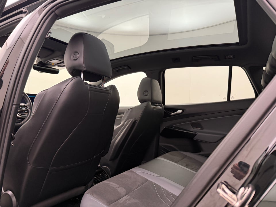 VW ID.4 77 Style 4Motion 5d