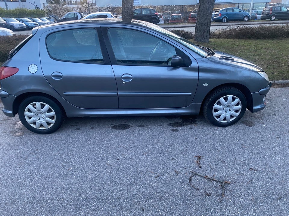 Peugeot 206 1,4 Comfort+ 5d