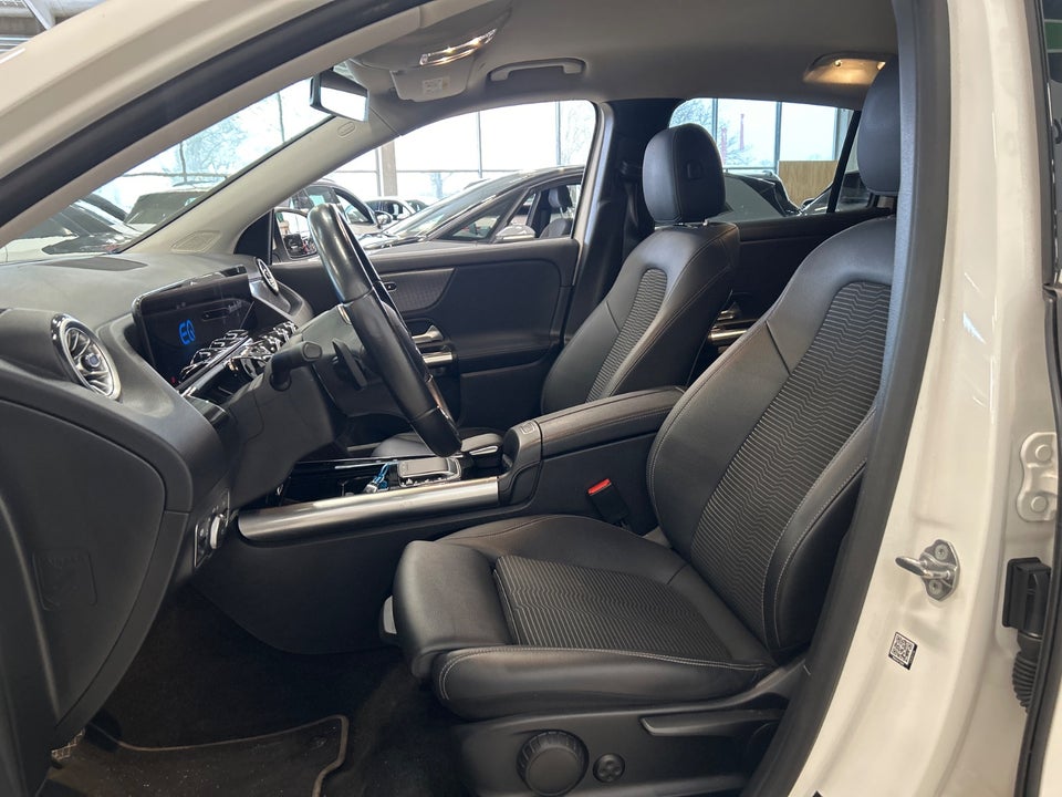 Mercedes EQA250 Progressive 5d