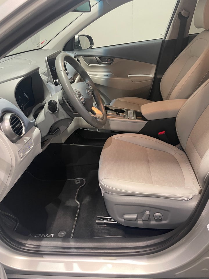 Hyundai Kona 64 EV Advanced Premium 5d