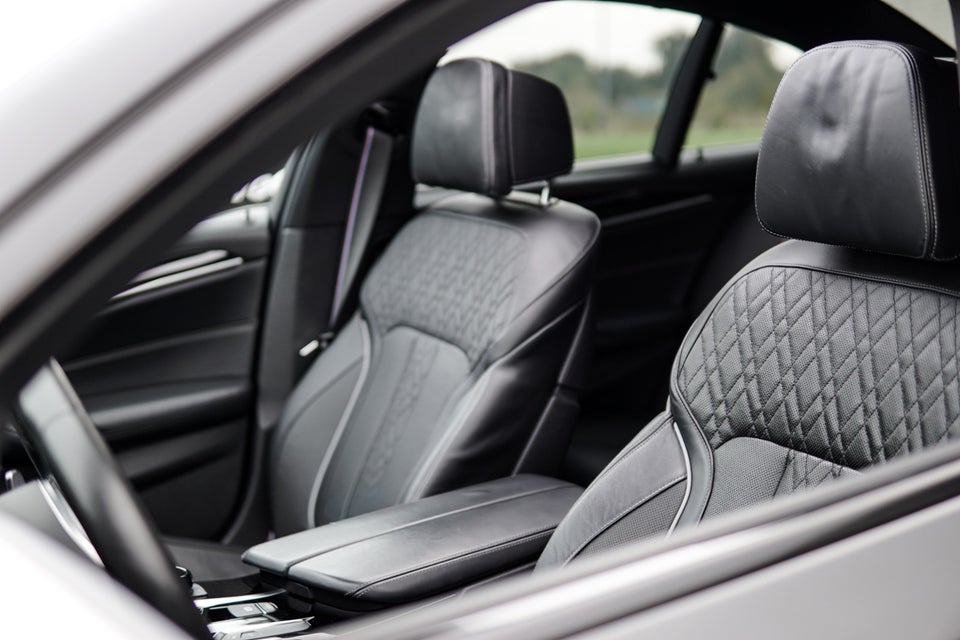 BMW M550i 4,4 xDrive aut. 4d