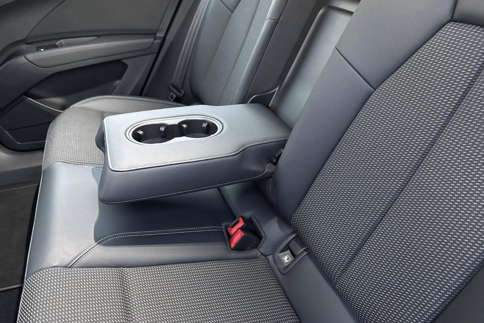 Audi Q4 e-tron 50 Attitude quattro 5d