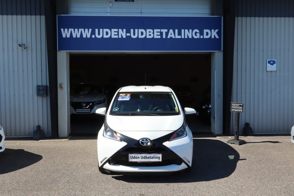 Toyota Aygo 1,0 VVT-i x-clusiv 5d