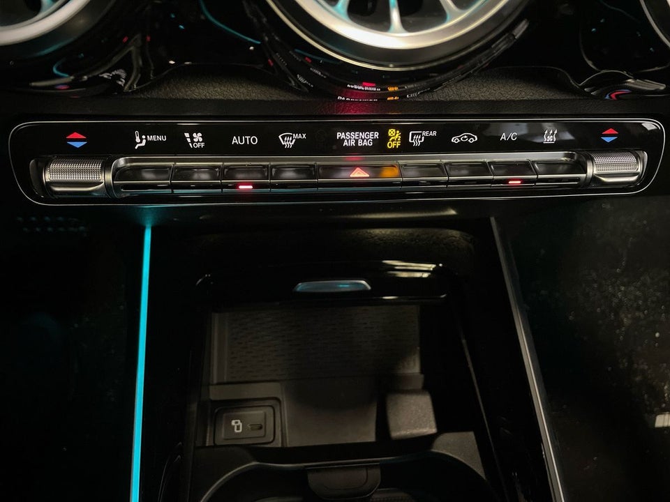 Mercedes EQB300 AMG Line 4Matic 5d