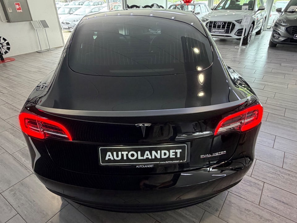 Tesla Model 3 Performance AWD 4d