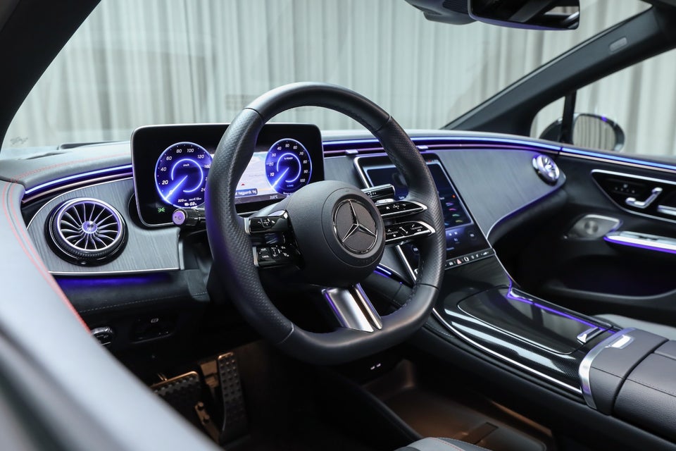 Mercedes EQE350 AMG Line Premium Plus 4d