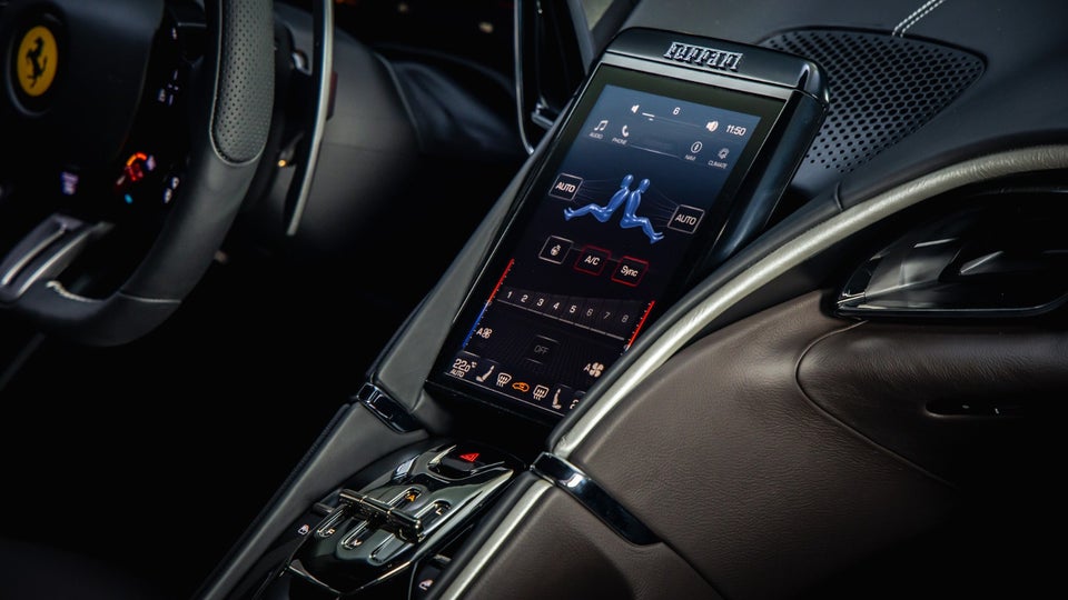 Ferrari Roma 3,9 DCT 2d