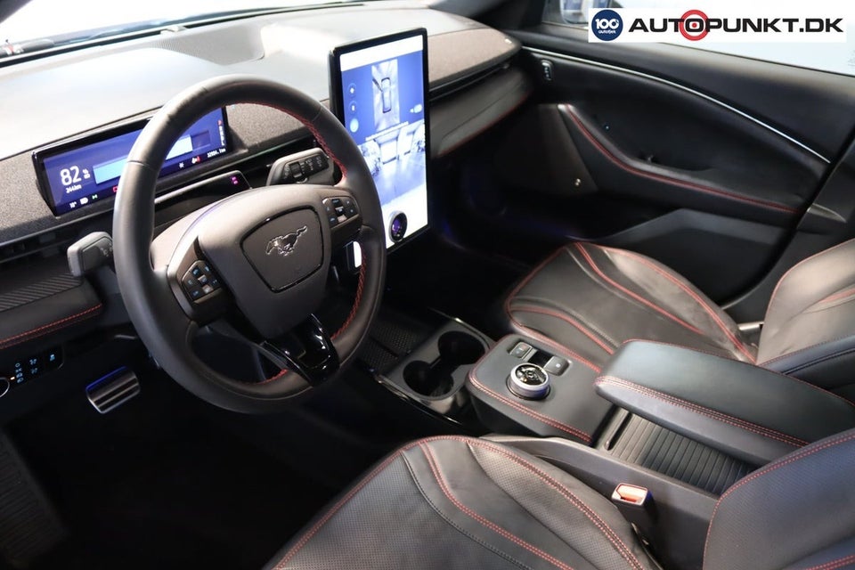 Ford Mustang Mach-E 75 Standard Range AWD 5d