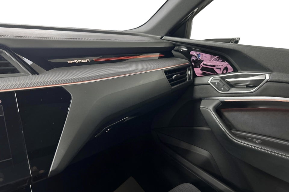 Audi Q8 e-tron 55 S-line quattro 5d