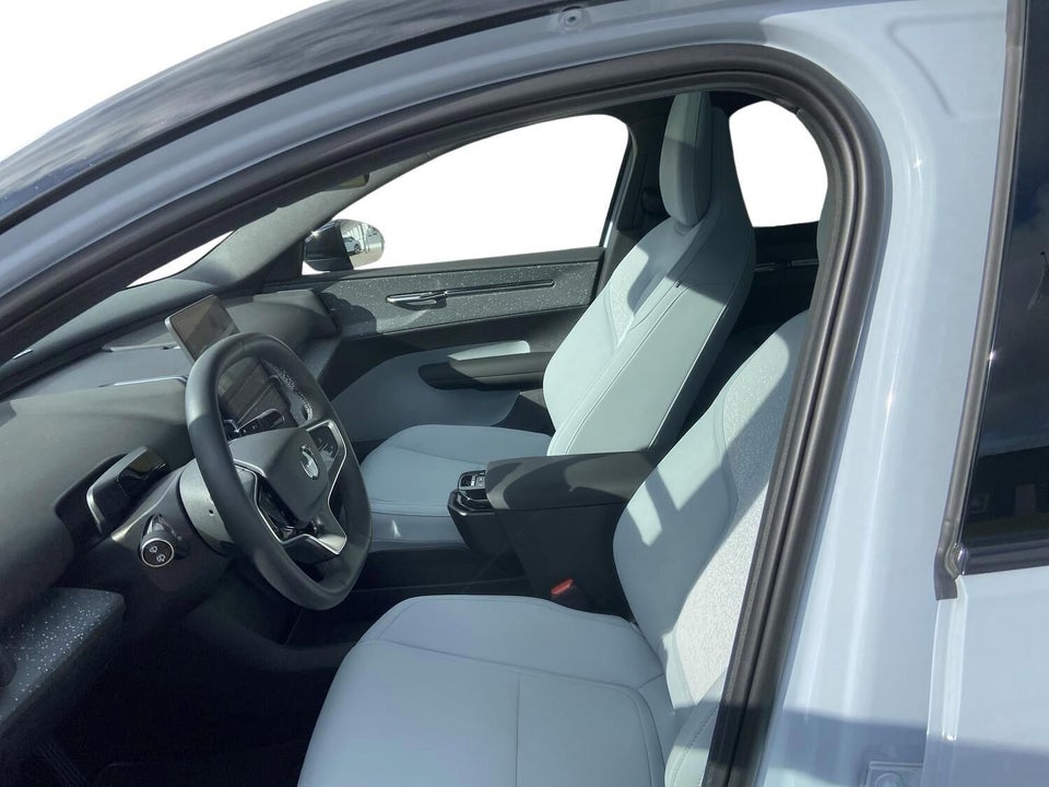 Volvo EX30 Extended Range Ultra 5d