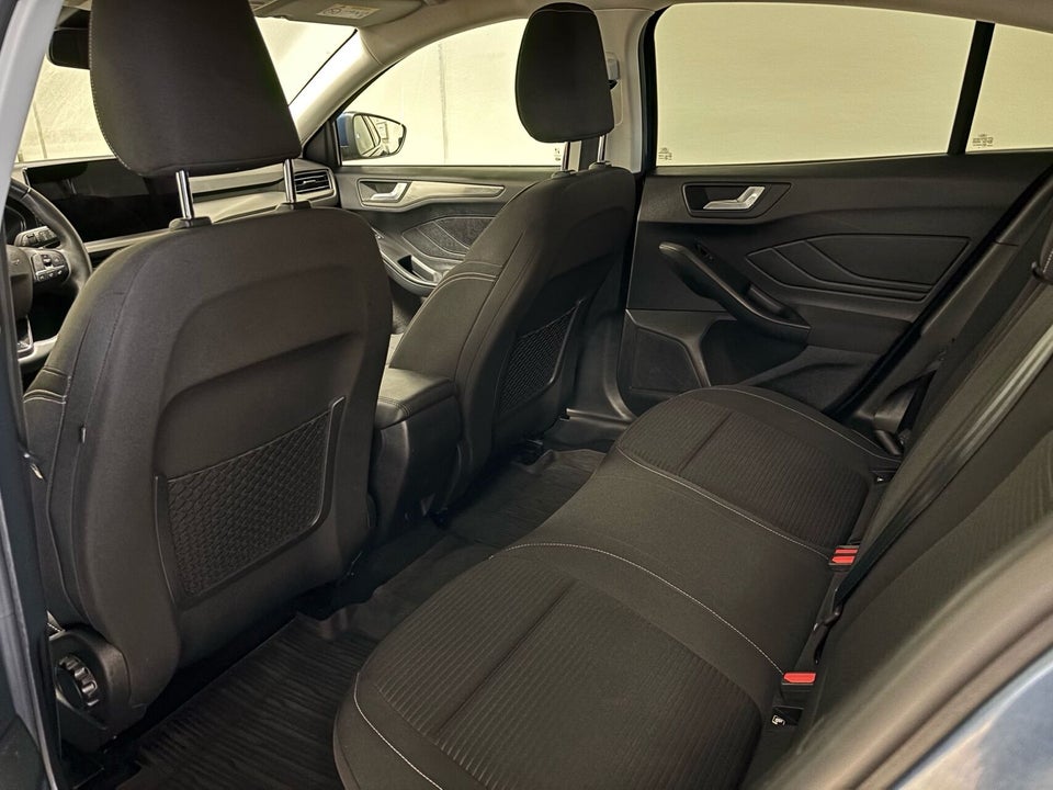 Ford Focus 1,0 EcoBoost mHEV Titanium X 5d
