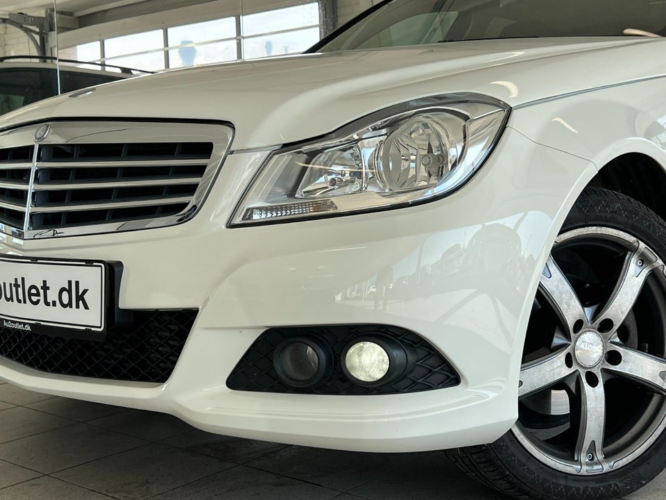 Mercedes C220 2,2 CDi Avantgarde stc. aut. BE 5d