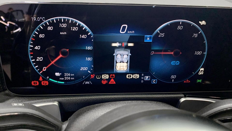 Mercedes EQB250 AMG Line 5d