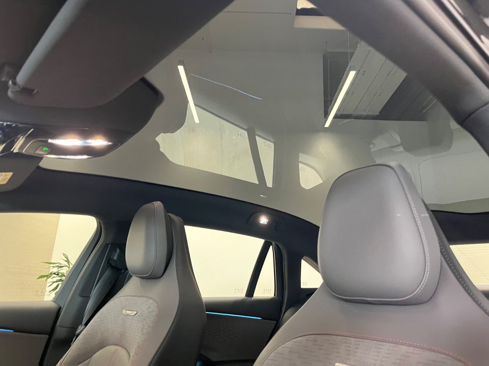 Hongqi EH7 111 Exclusive 4d