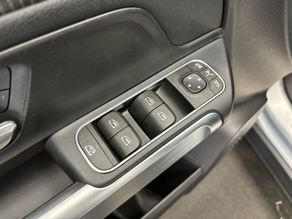 Mercedes EQA250 Progressive 5d
