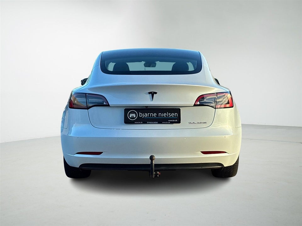 Tesla Model 3 Long Range AWD 4d