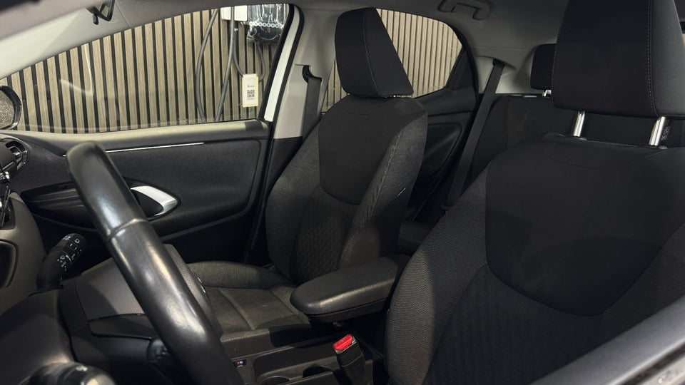 Toyota Yaris 1,5 Hybrid Active e-CVT 5d