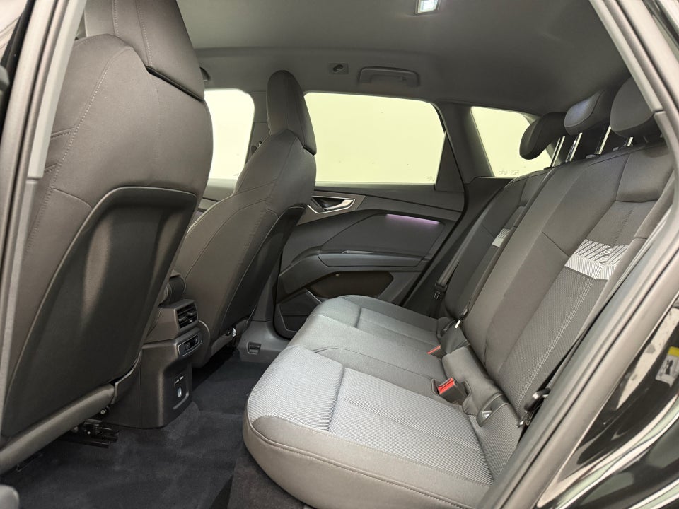Audi Q4 e-tron 45 Progress 5d
