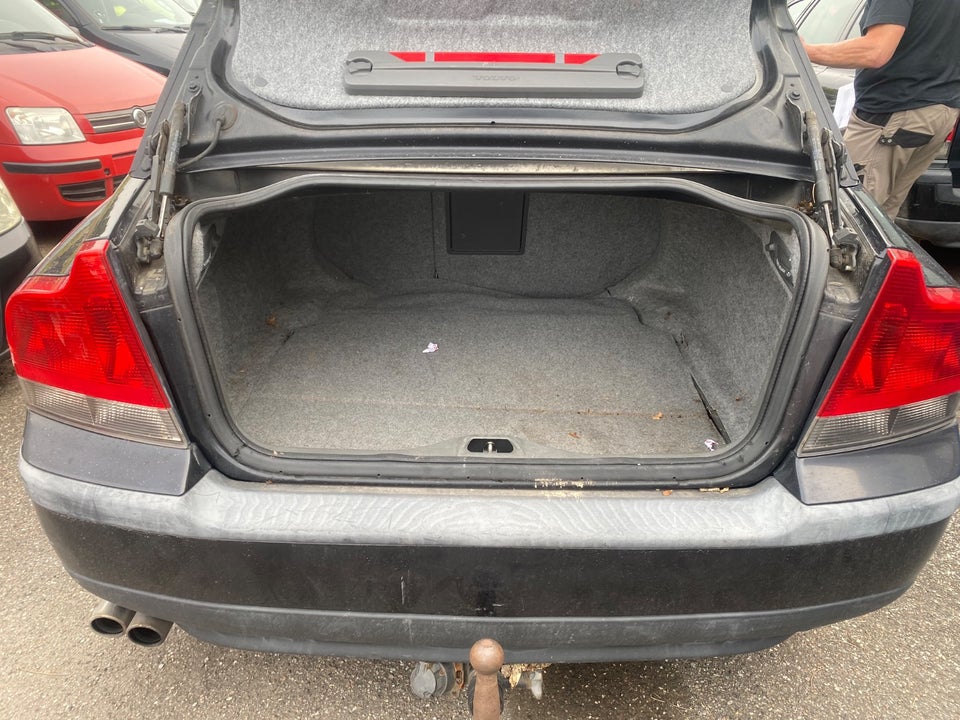 Volvo S60 2,4 140 4d