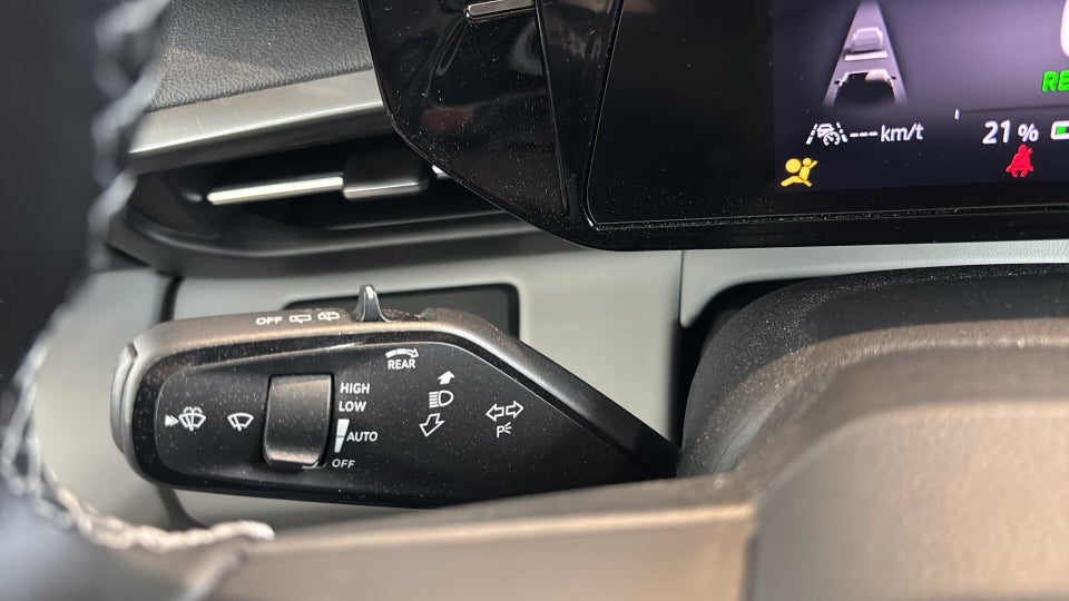 Ford Explorer 77 Select Extended Range 5d