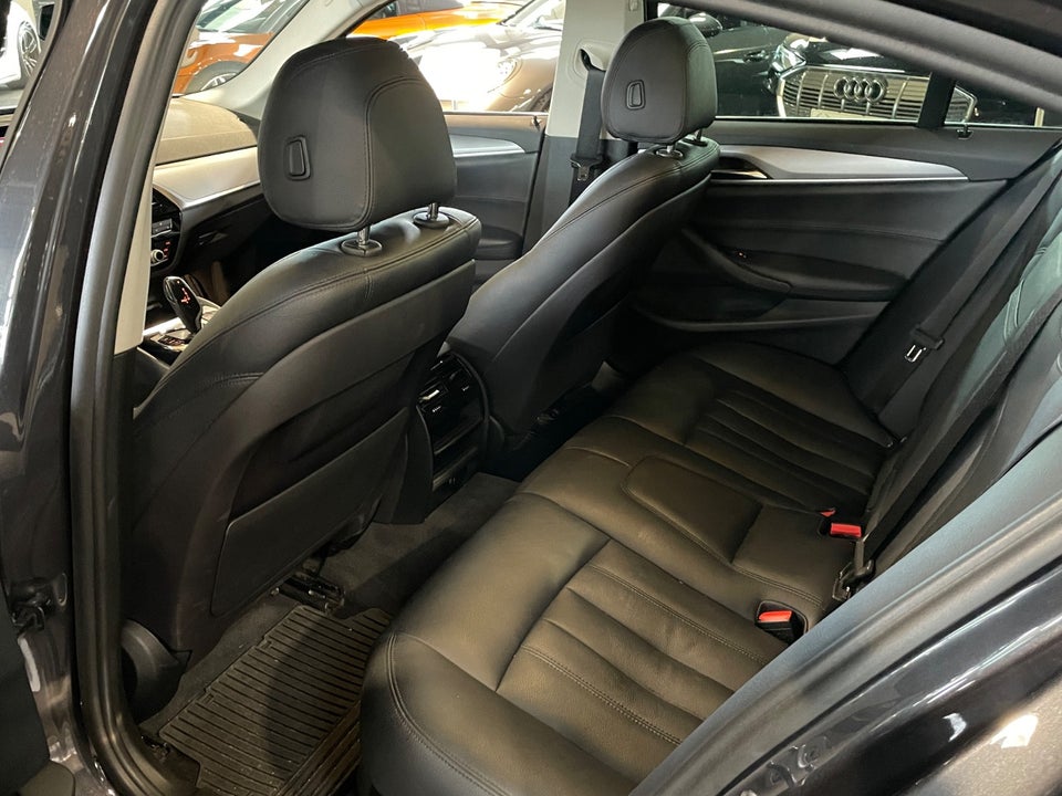 BMW 530d 3,0 Sport Line aut. 4d