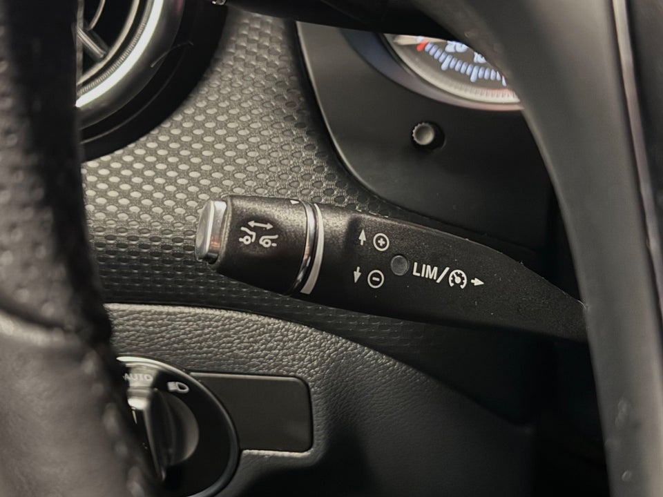 Mercedes A200 1,6 AMG Line aut. 5d