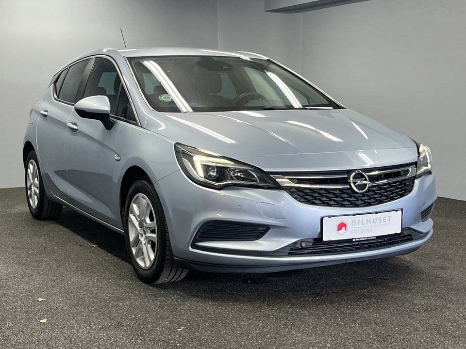 Opel Astra 1,6 CDTi 110 Enjoy 5d