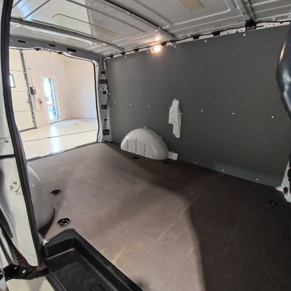 Mercedes Vito 114 2,0 CDi A2 Kassevogn PRO aut. RWD