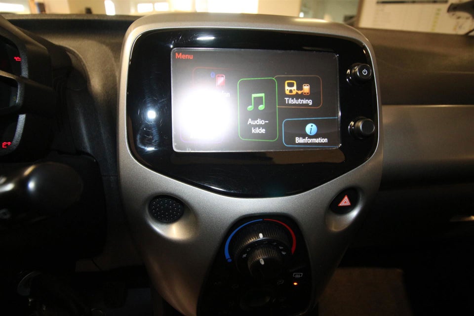 Toyota Aygo 1,0 VVT-i x-play x-touch 5d