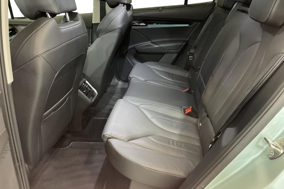 Skoda Enyaq 80 iV Plus Suite 5d