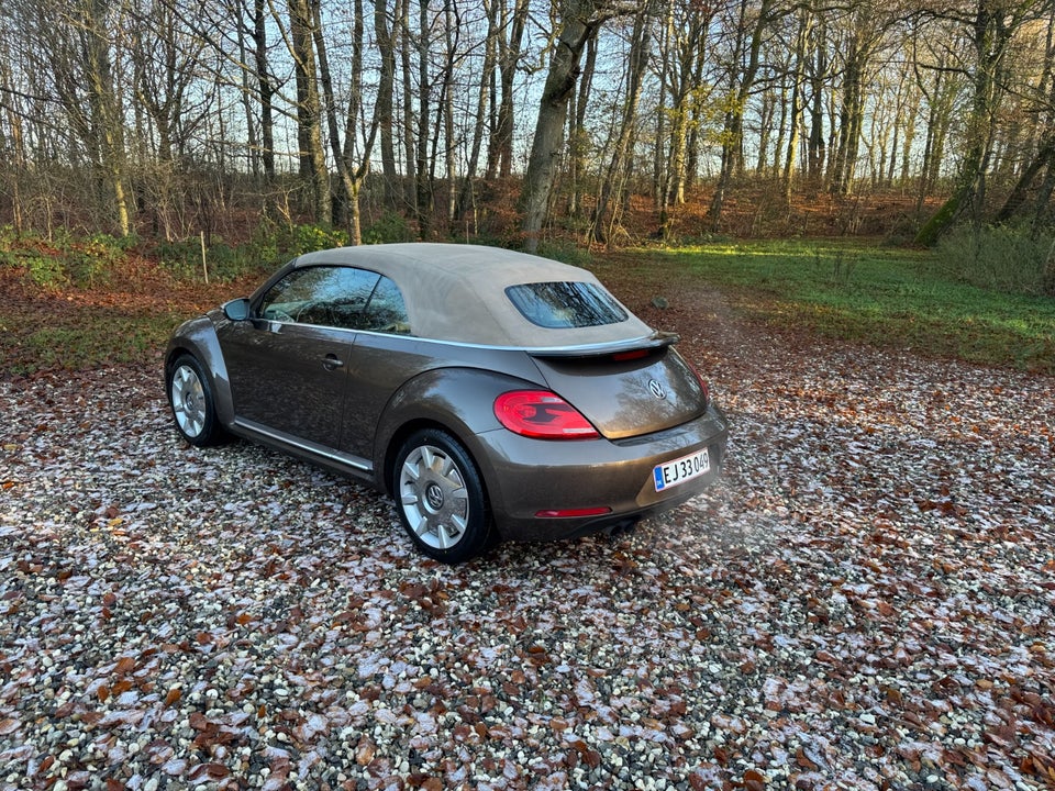 VW The Beetle 2,0 TDi 140 Design Cabriolet DSG 2d