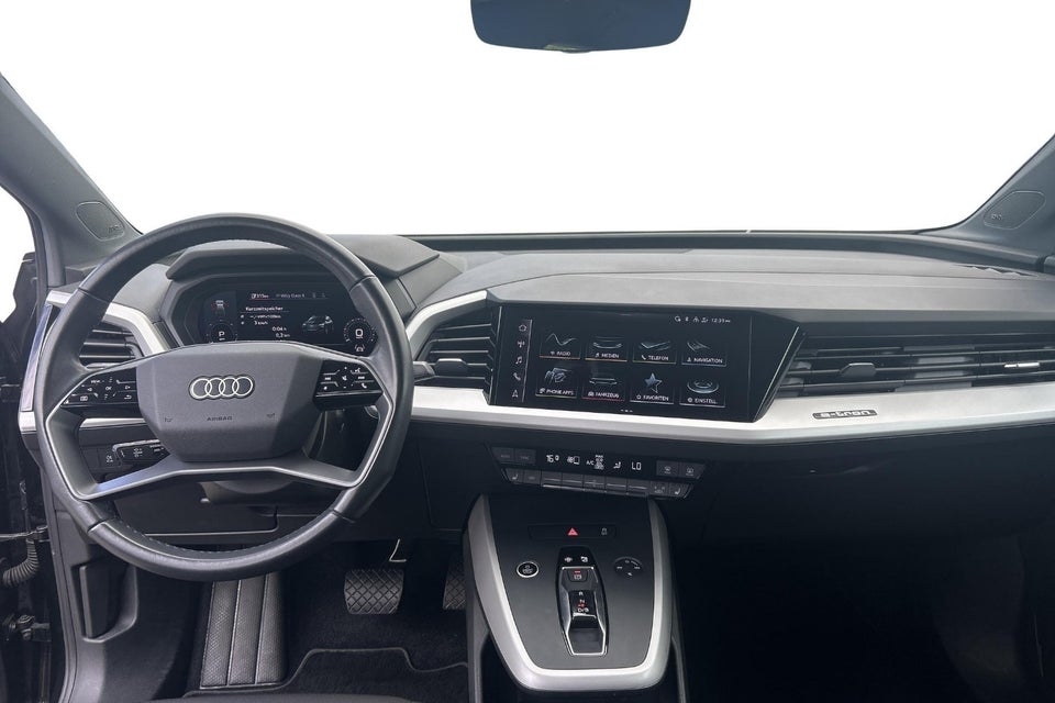 Audi Q4 e-tron 45 quattro 5d