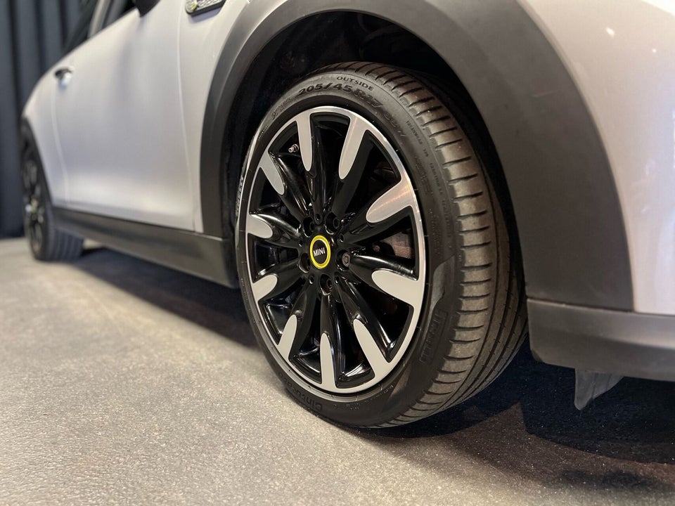 MINI Cooper SE Edition Premium Plus 3d