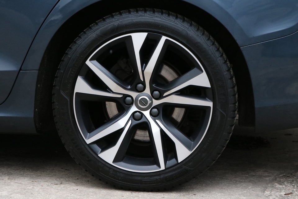 Volvo V60 2,0 B4 197 R-Design aut. 5d