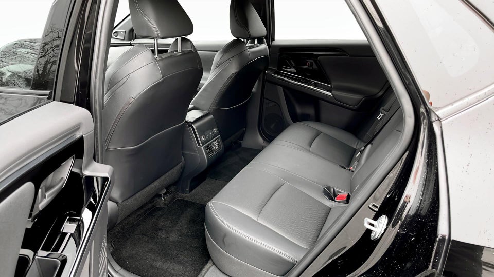 Toyota bZ4X Executive 5d