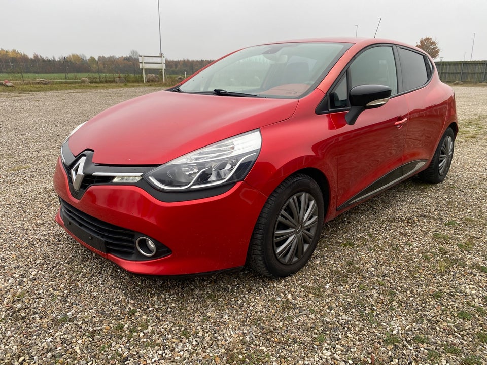 Renault Clio IV 0,9 TCe 90 Expression 5d