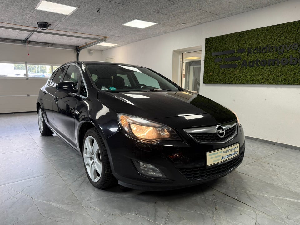 Opel Astra 1,7 CDTi 110 Sport 5d