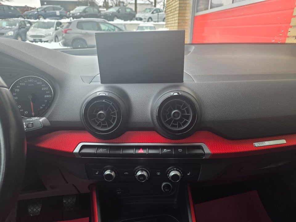 Audi Q2 1,6 TDi 116 Sport 5d