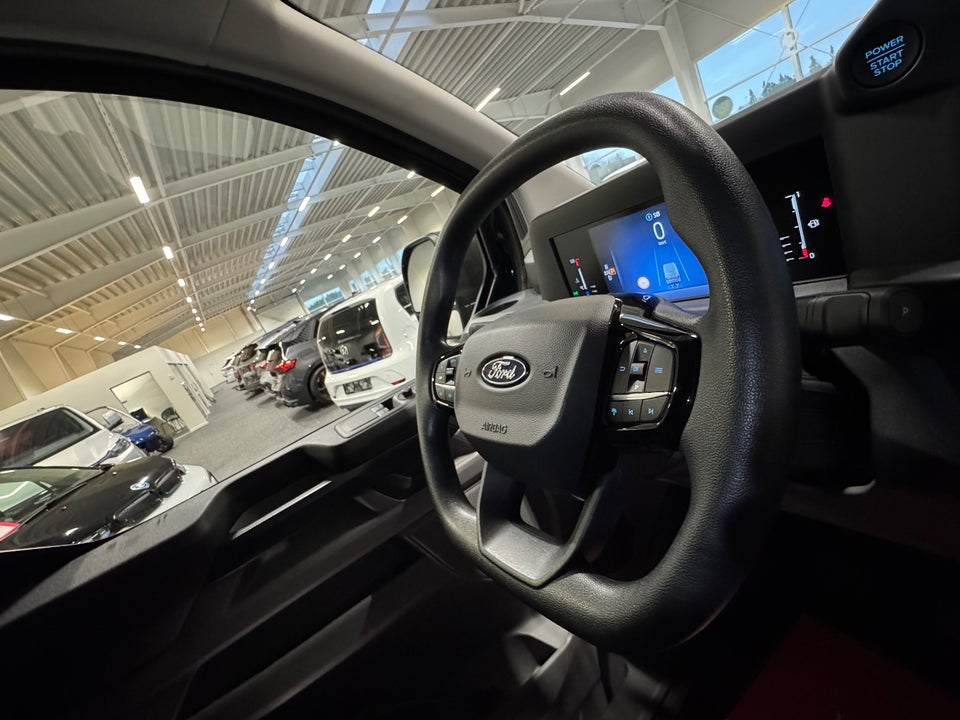 Ford Transit Custom 320L 2,5 PHEV Trend CVT