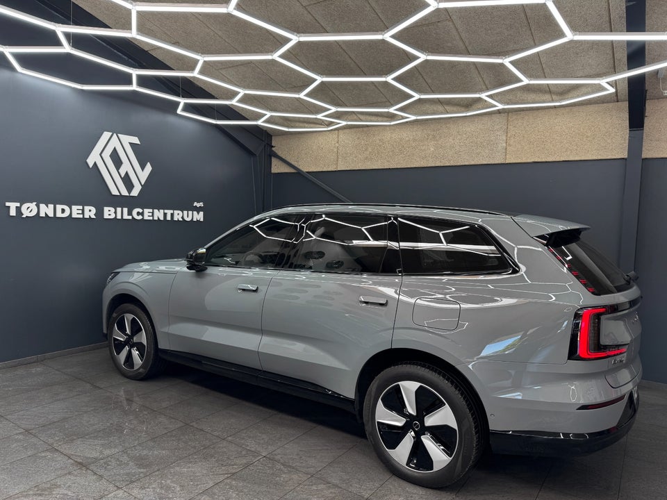 Volvo EX90 Plus 7prs 5d