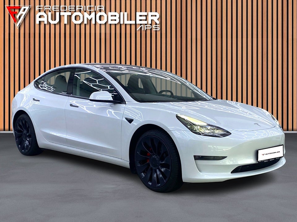 Tesla Model 3 Performance AWD 4d