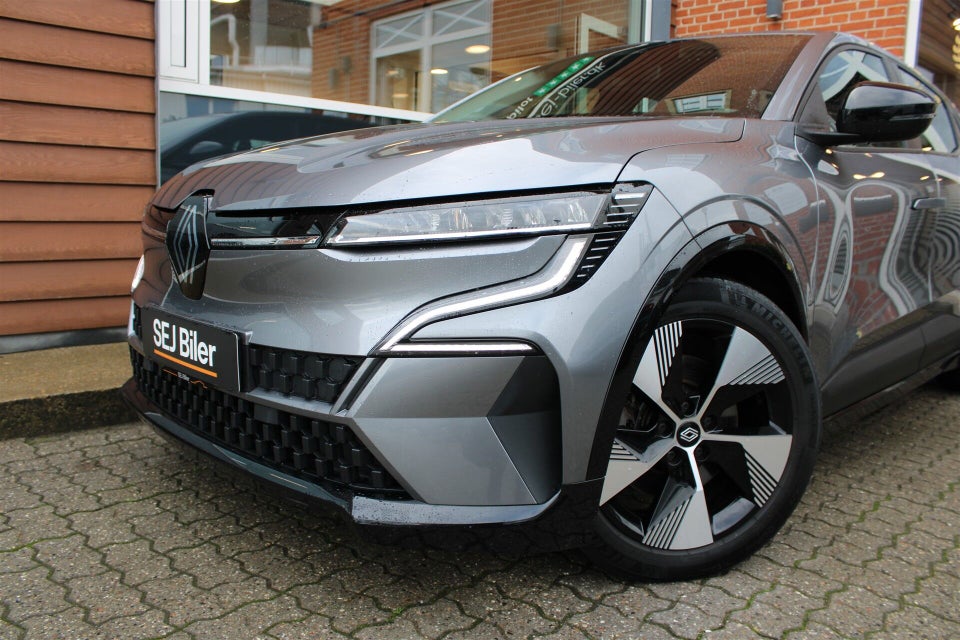 Renault Megane E-Tech 60 Equilibre 5d