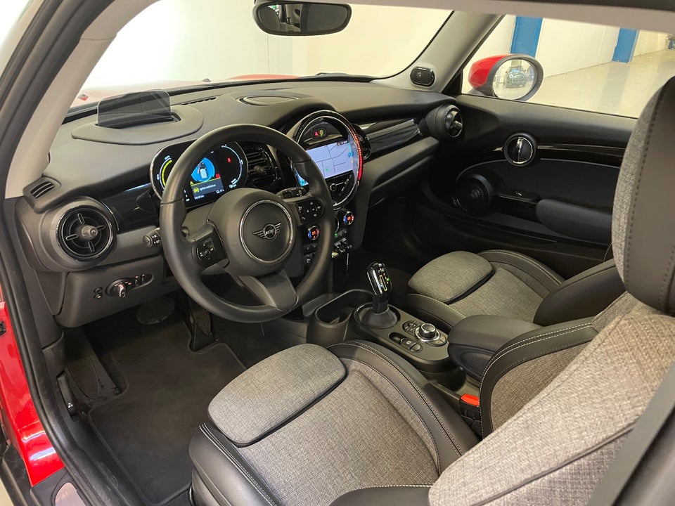 MINI Cooper SE Classic Trim 3d