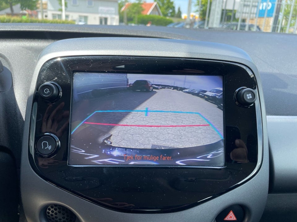 Toyota Aygo 1,0 VVT-i x-plore 5d