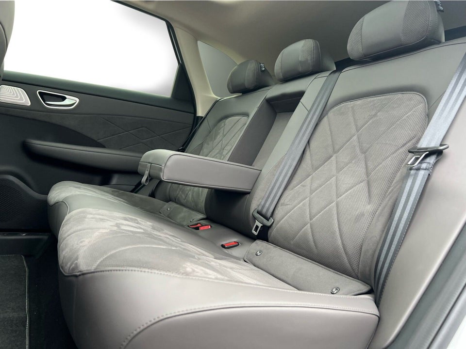 MG MGS6 77 Luxury Performance AWD 5d