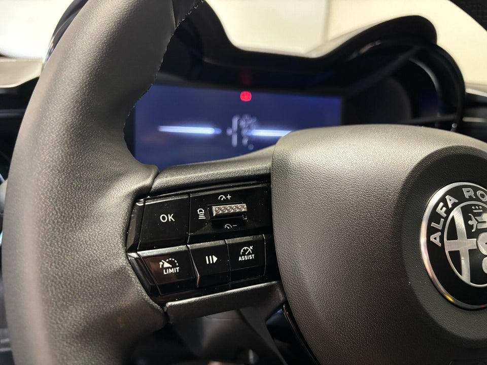 Alfa Romeo Junior Elettrica Core 5d