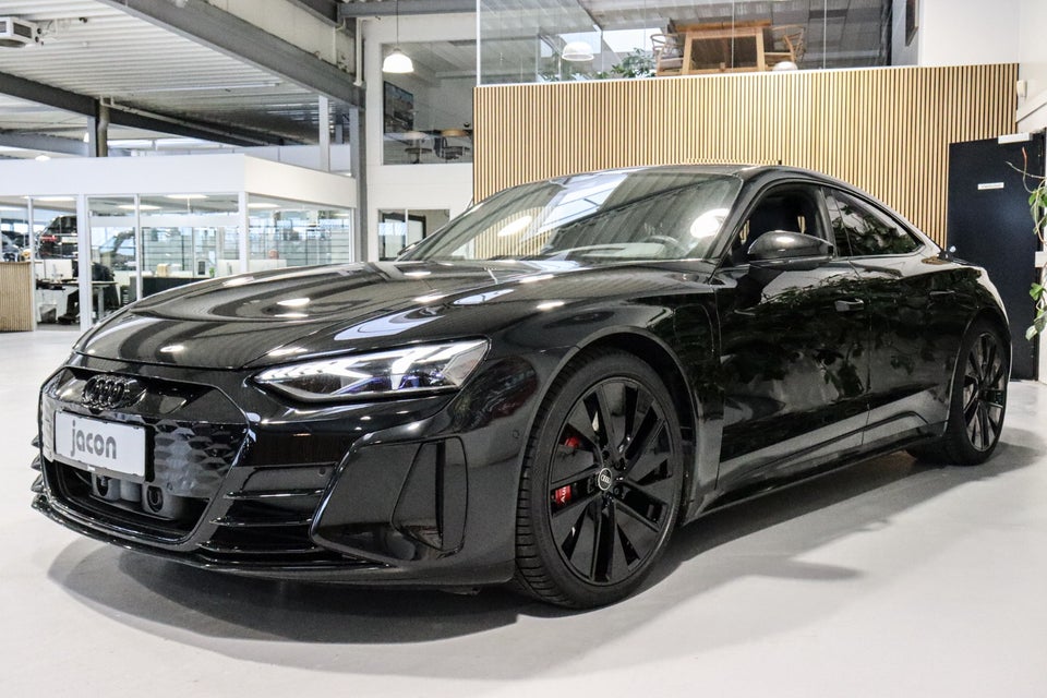 Audi e-tron GT quattro 4d