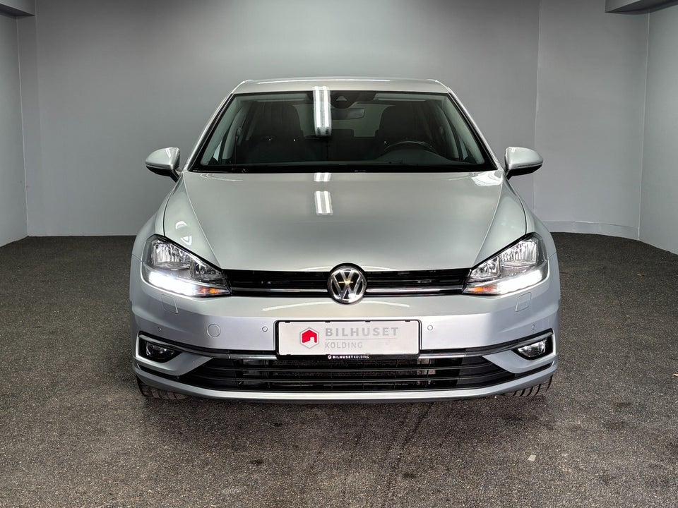 VW Golf VII 1,6 TDi 115 IQ.Drive DSG 5d