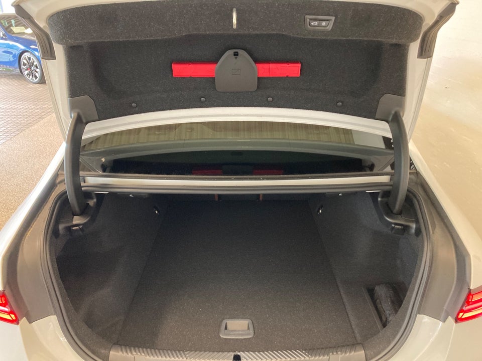 BMW i5 eDrive40 Fully Charged M-Sport 4d