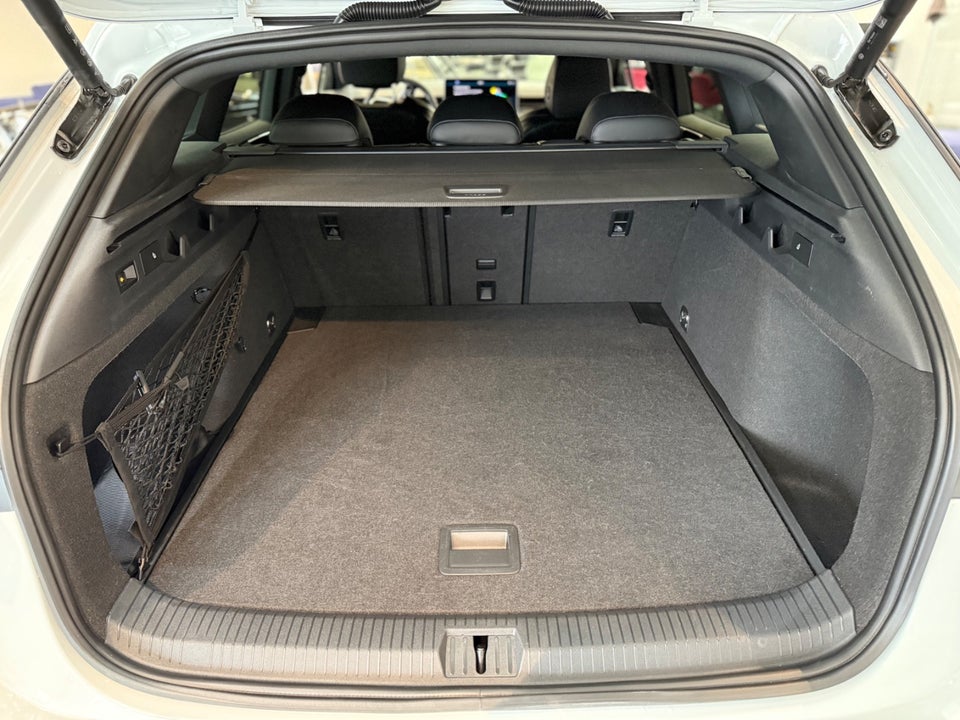 VW ID.7 77 Style Tourer 5d